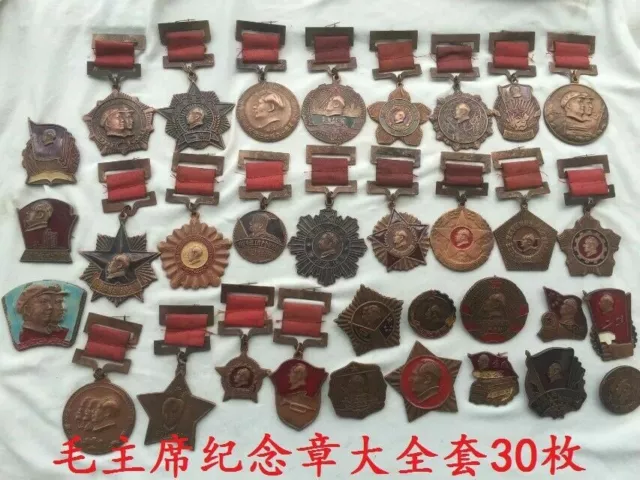 30 PCS Chinese Badge Chairman MAO's MEDALS popular collection