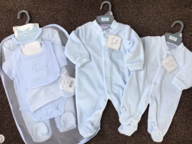 Pacchetto di vestiti invernali caldi bambini x 3 taglia neonato 0-3, 3-6 mesi nuovi con etichette
