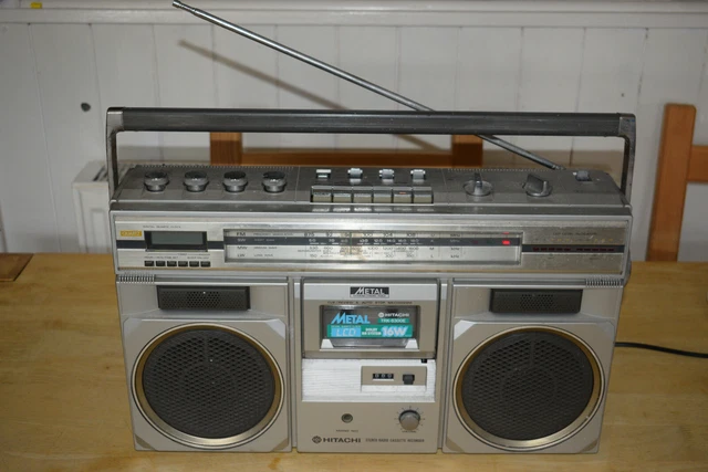 ANCIEN BOOMBOX GHETTOBLASTER vintage Hitachi TRK-3D7MKllE Vintage