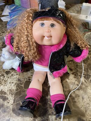20th anniversary cabbage patch doll