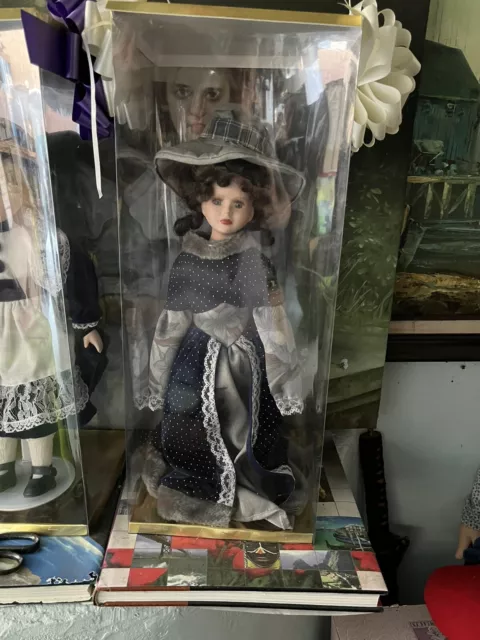porcelain dolls collectible