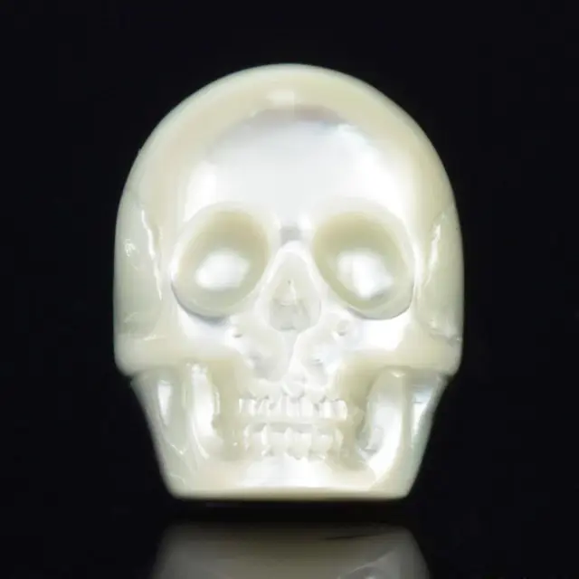 Skull Design Cabochon Mother-of-Pearl Shell & Paua Abalone Carving 3.91 g