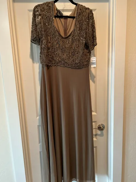 New with Tags Pisarro Nights Beads Sequins Embellished Chiffon Gown Coffee 12