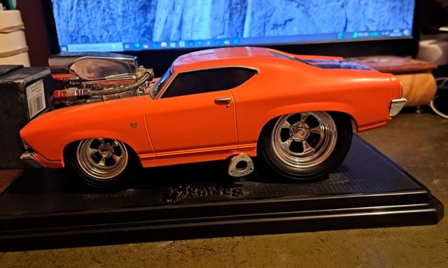 Muscle Machines 1/18 - 1963 Plymouth Savoy - Noire - Modèle Diecast 71166