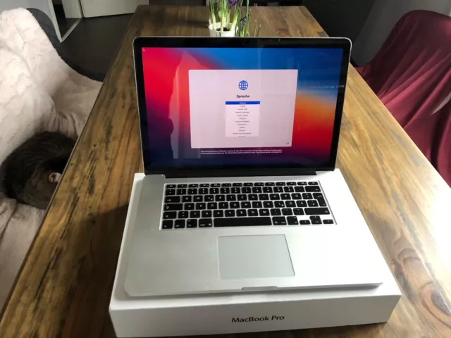 Apple MacBook Pro (2013) [15,4", Retina, Intel Core i7 2,0GHz, 8GB RAM, 256GB  S