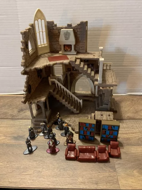 Harry Potter Hogwarts Gryffindor Tower Castle Nano Metal Figures Book Case Harry Potter Hogwarts Gryffindor Tower Castle Nano Metal Figures Book Case