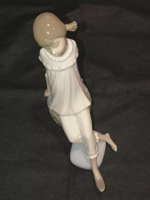 Vtg Rare Lladro Girl With Mother's Shoe Sitting on Ottoman Porcelain Figurine