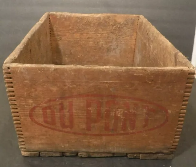 Vintage Dupont High Explosives Dangerous Wood Box Crate Finger Joint Corners
