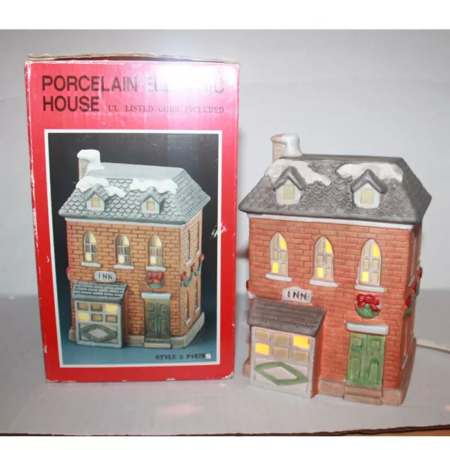 VINTAGE PORCELAIN ELECTRIC Lighted Christmas Village Inn Building 10.