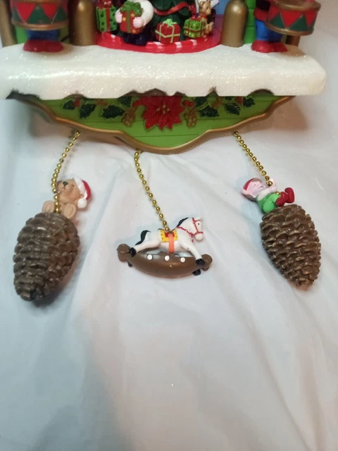 AVON 2011 TICK Tock Til Christmas Santa Cuckoo Clock Animated Musical 