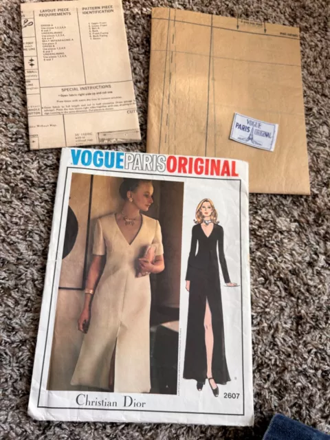 Vogue Paris Original  2607 CHRISTIAN DIOR High-Fitted A-Line Dress UNCUT W/ Tag
