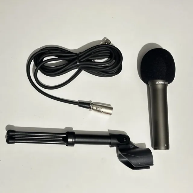 Samson Q2U USB Streaming Microphone with Tripod - Working