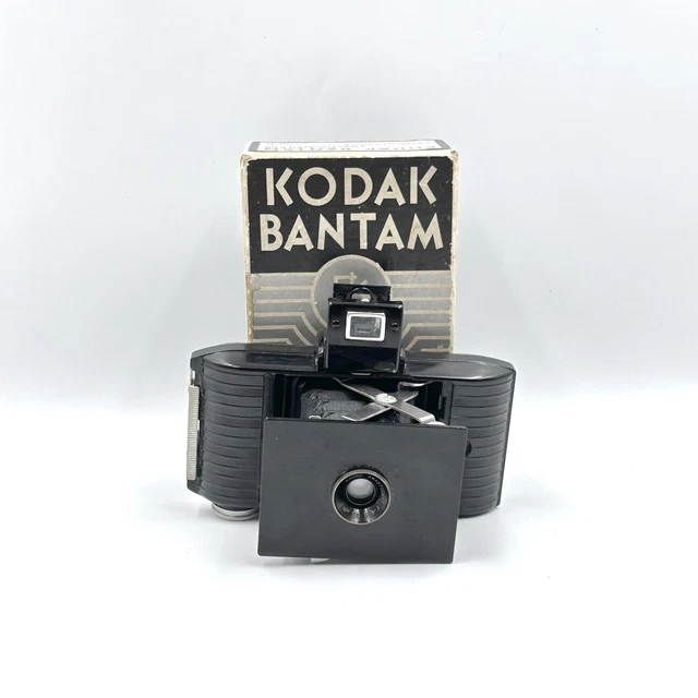Cámara fotográfica plegable vintage Kodak Bantam 828 con anatigmat f/6,3 lente sin probar