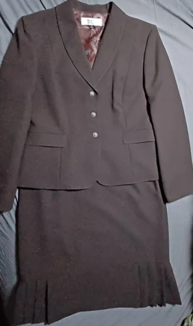 Tahari Women's Chocolate Brown Skirt Suit Sz.14 Arthur S. Levine