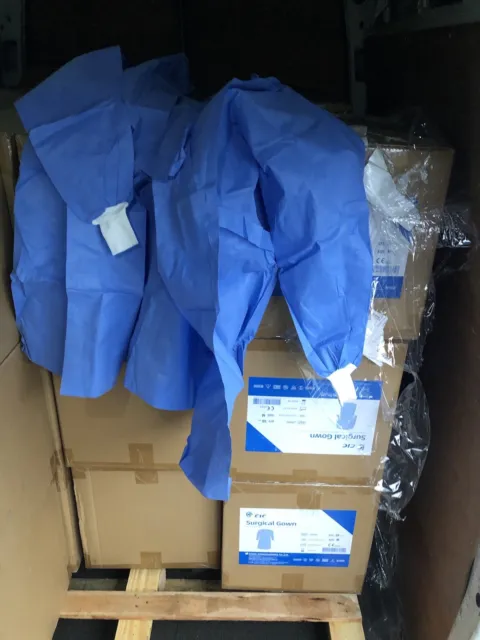 Medical PPE  Gowns long sleeve  Size Medium Box of 50 In Date: 2025-2027