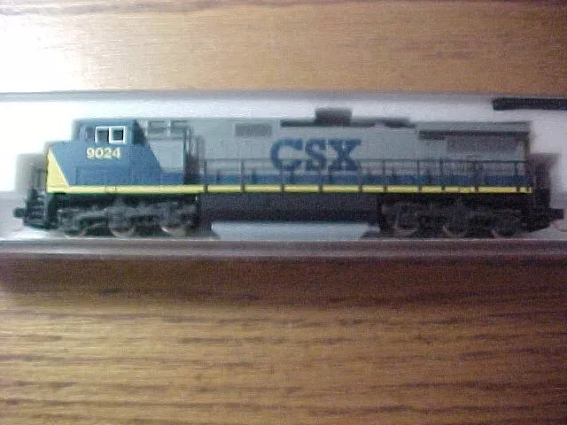Kato N Scale CSX Locomotive GE C44-9W 176-3402 #9024 Unused In Box
