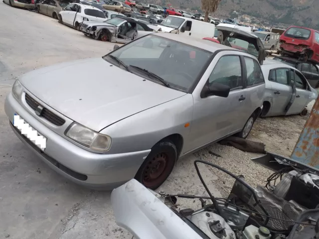 387894 Puerta Delantera Izquierda SEAT IBIZA II 1.4 I 1999