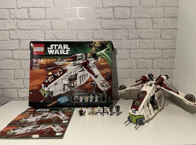 LEGO STAR WARS Republic Gunship 75021 with box and instructions