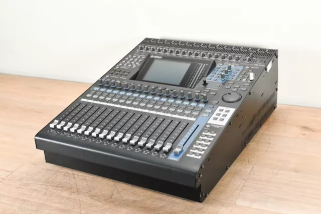 Yamaha DM1000 48-Channel Digital Audio Mixing Console CG00X4J