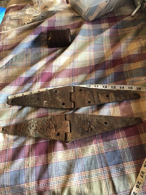 Vtg Lot Of 2 Barn Strap Hinges Farmhouse Gate Rustic Decor See Below 10