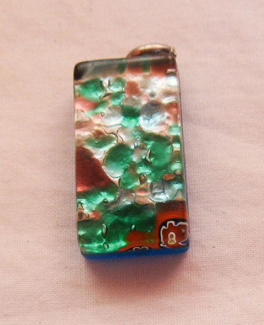 Collier Pendentif style scarabé en verre dichroïque - technique Murano – Bijoux Evidence : Bijoux d'Art et d'Histoire