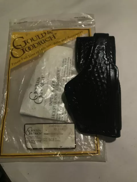 Gould and Goodrich Duty Holster Model B501 RH Security for S&W 3953 6946