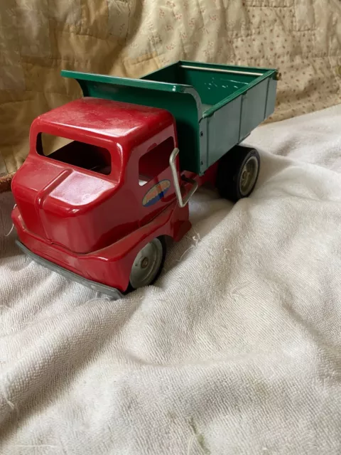 Vintage Tonka Truck Metal Red And Green Dump Truck