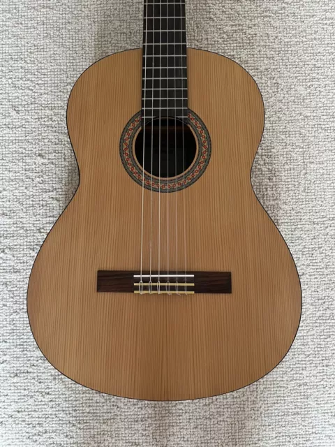 Yamaha C40M Full Size Classical Concert Guitar – Matt Natural