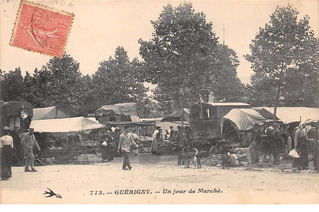 58  .n°  107487 . guerigny .un jour de marche .vue d ensemble .