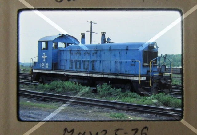 Original '76 Kodachrome Photo Slide BM Boston Maine 1210 NW2 Mechanicville 39Q28