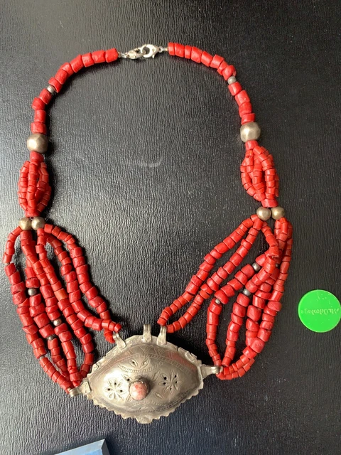 Collier En Argent Massif 925 Avec Pendentif Corail Rouge - Longueur 46 Cm, Environ 170 Carats, Neuf, Fabriqué En France