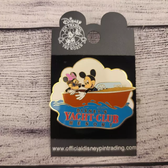 Walt Disney World Yacht Club Resort Minnie Mickey Mouse Motor Boat Pin 2005