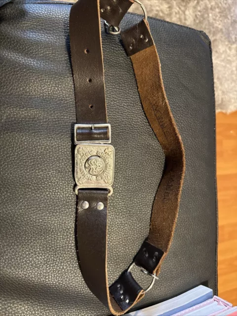 Vintage 1960s Girl Guides Brownie Belt Brown leather Small 2 Clips 31in.