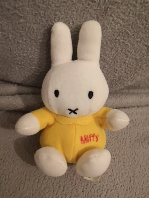 VINTAGE. MIFFY THE Rabbit. 5.5