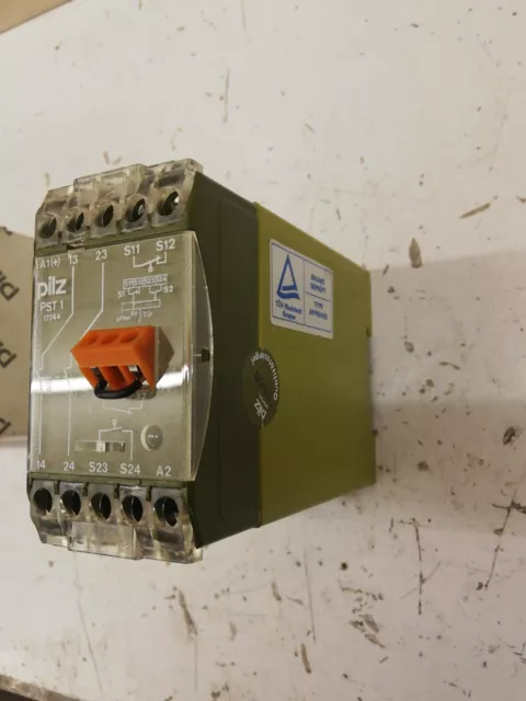 Relai autocontrole PILZ PST1 240VAC 2S 3