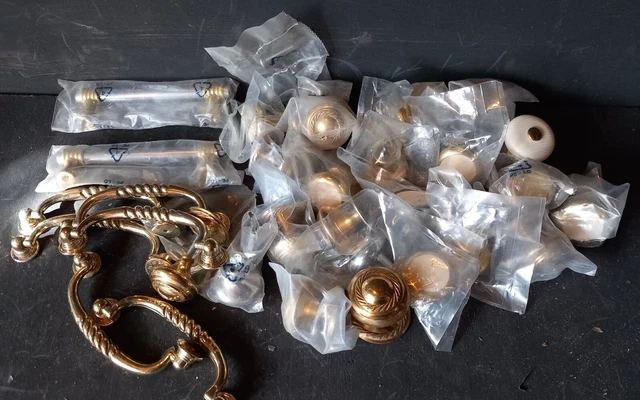 ‼️House Clearance‼️ Drawer Handles Knobs X 34 Furniture Restoration Brass