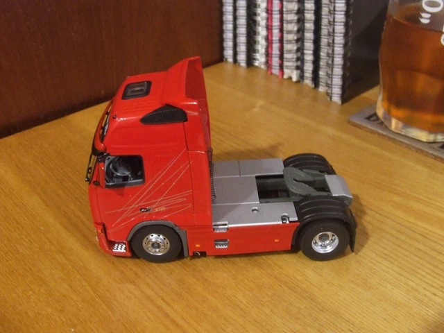 Eligor 1/43 Volvo FH12 Frigo Globetrotter XL – AW960 ELIGOR LBS