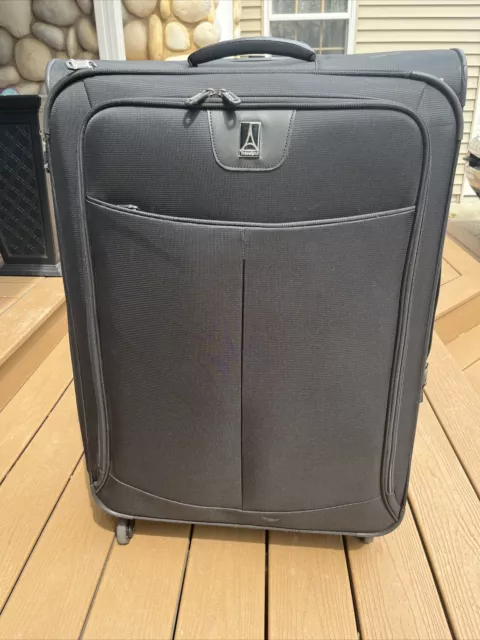 Travelpro Tourlite Softside Expandable Luggage 4 Spinner Wheels Black 29”