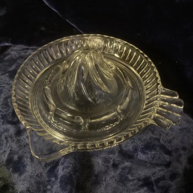 Vintage Depression Glass Ribbed Clear Glass Reamer / Juicer W Handle & Spout 5"