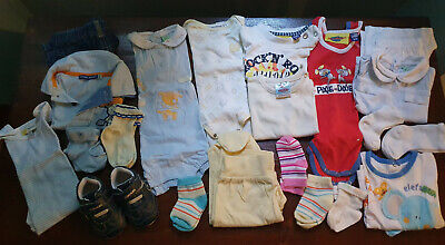 Lotto 22 pezzi - Abbigliamento neonato tg 0-3 mesi e portapappa Chicco in regalo