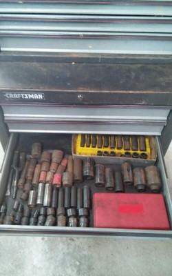 Craftsman rolling tool case, Grey, Stackable, Locks, 16 drawer, with keys 10