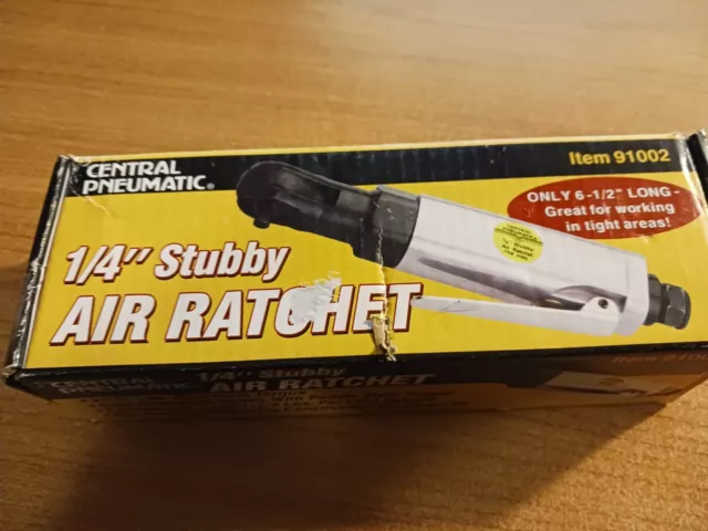 Central Pneumatic 1/4" Stubby Air Ratchet