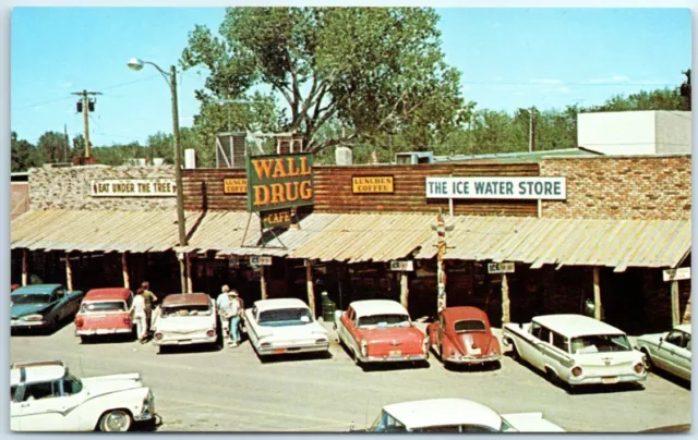 Postcard - The Wall Drug Store, Wall, South Dakota