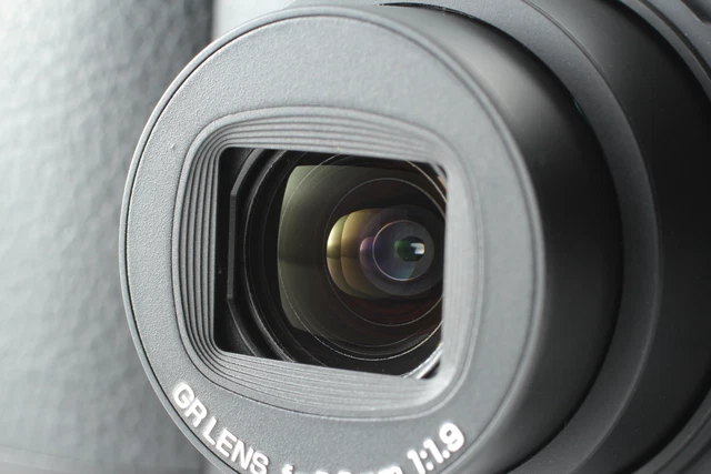 [Near MINT] RICOH GR DIGITAL III 10.0MP Digital Camera From JAPAN 3