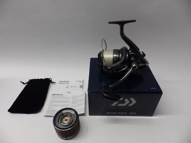 daiwa emcast 25a reels X2 The EMCAST Bite N Run feature allows line to pay off the reel when a gamefish takes a live or natural bait Daiwa Big Pit Emcast 25A