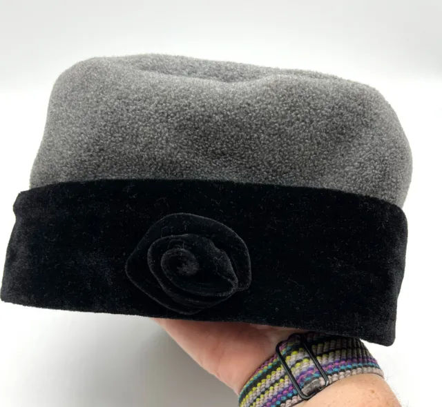 Child's 6X Winter Hat   Gray and Black / Pillbox