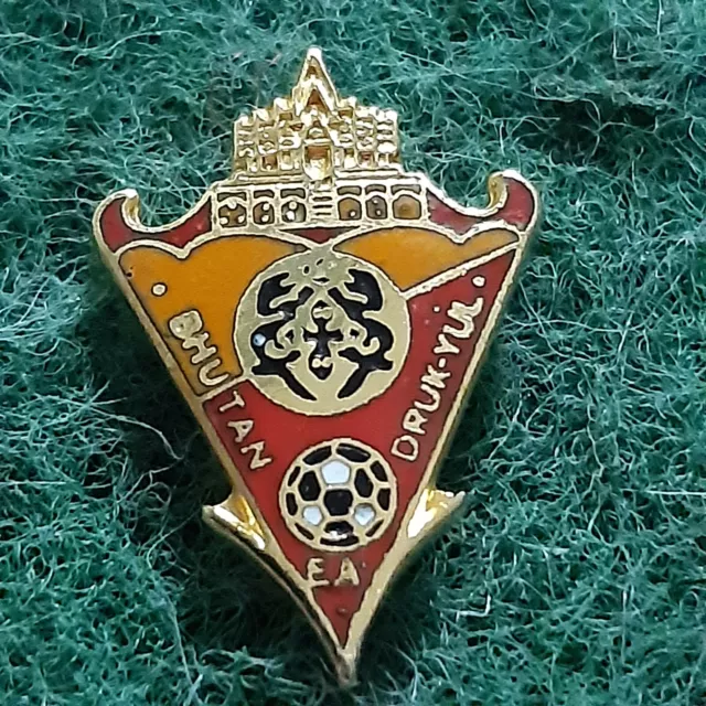 Football federation association BHUTAN.vintage enamel stick pin badge