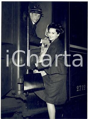 1962 MILANO Stazione Centrale - Eleonora ROSSI DRAGO in partenza per Roma *Foto