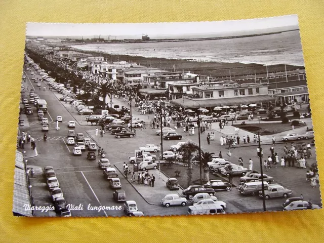 (FG.Q87) VIAREGGIO - VIALI LUNGOMARE animata, auto d'epoca, spiaggia (vg 1966)