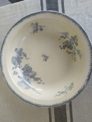 Plat/Compotier sur pieddouche Porcelaine Grand Depot E Bourgeois 